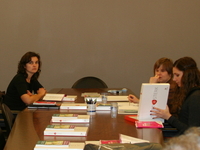 Veerle Daems ( L ) en Heleen Vangeel ( R )